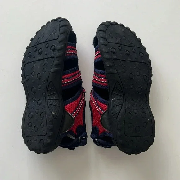 Boys Water shoes size 10 - Picture 2 of 5